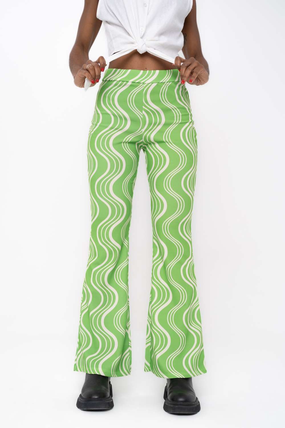 Pantalón flare estampado verde